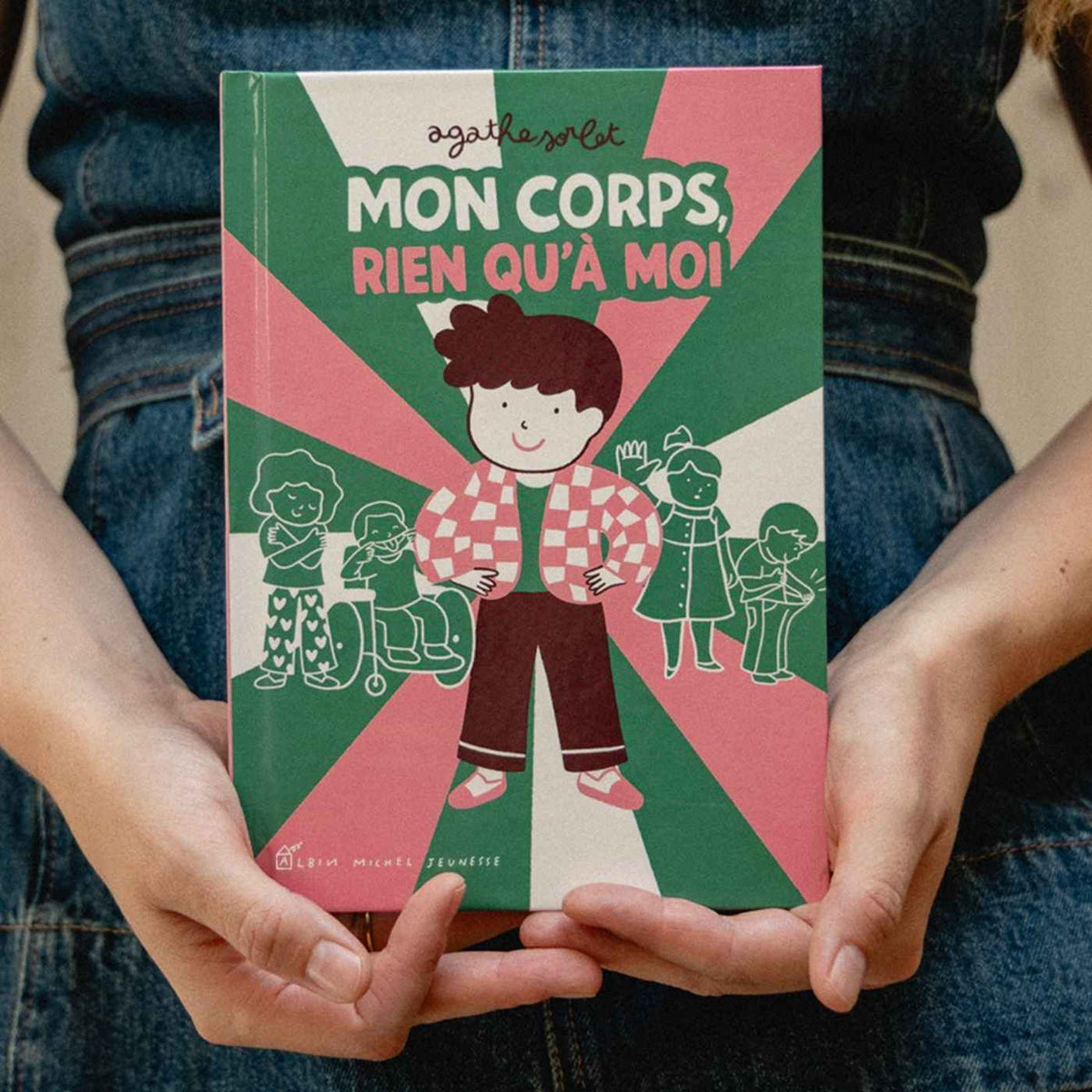 Couverture du livre Mon corps, rien qu'à moi - Agathe Sorlet